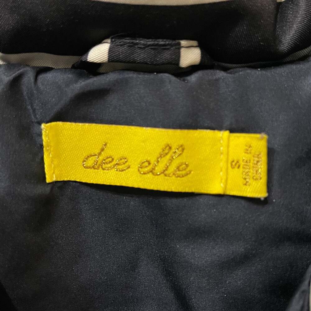 Dee Elle Black and Ivory Striped Puffer Vest - Picture 4 of 6